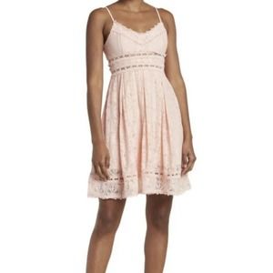 New NSR Women’s Provance Mini Stretch Lace Lined V Neck Blush Dress Size Large
